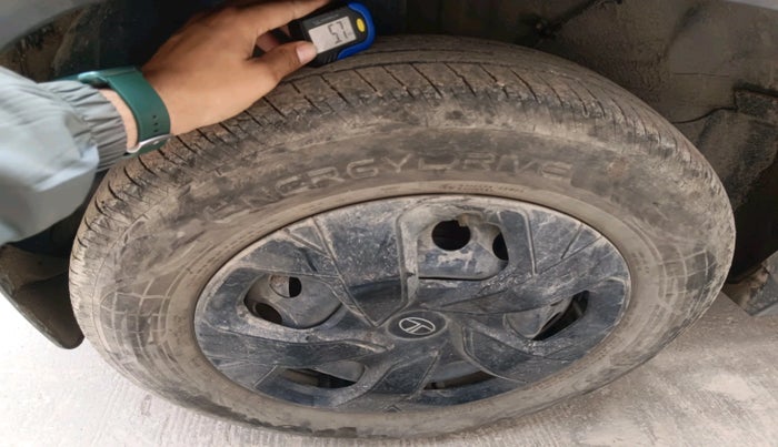 2024 Tata PUNCH ADVENTURE MT CNG , CNG, Manual, 14,247 km, tyre