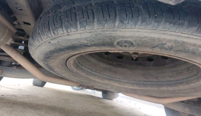 2017 Mahindra XUV500 W6, Diesel, Manual, 1,27,995 km, tyre