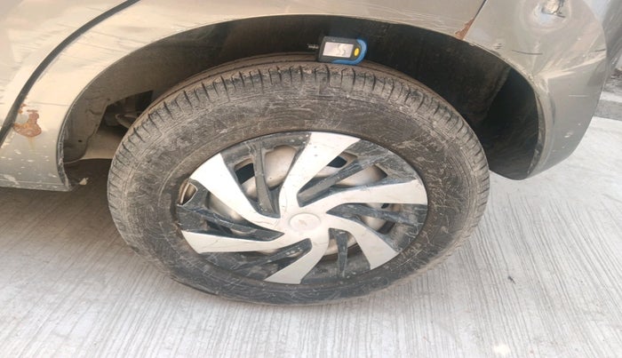 2019 Datsun Redi Go A, CNG, Manual, 32,464 km, tyre