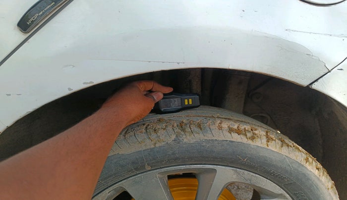 2015 Hyundai Elite i20 ASTA 1.4 CRDI, Diesel, Manual, 1,38,464 km, tyre