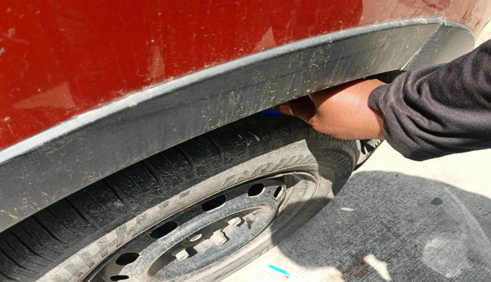 2016 Mahindra Kuv100 K6 PLUS 6 STR, Petrol, Manual, 43,236 km, tyre