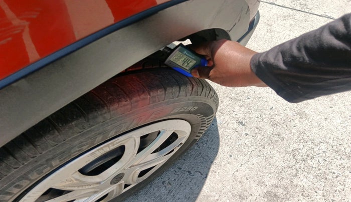 2016 Mahindra Kuv100 K6 PLUS 6 STR, Petrol, Manual, 43,236 km, tyre