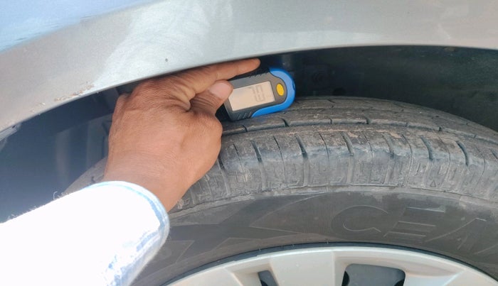 2014 Maruti Swift Dzire VXI, Petrol, Manual, 80,731 km, tyre