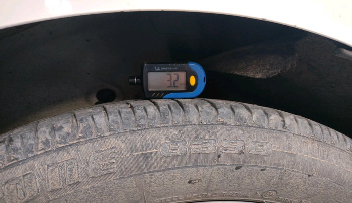 2015 Ford Ecosport TITANIUM 1.5L DIESEL, Diesel, Manual, 1,62,377 km, tyre