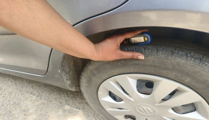 2014 Maruti Swift Dzire VXI, Petrol, Manual, 1,35,041 km, tyre