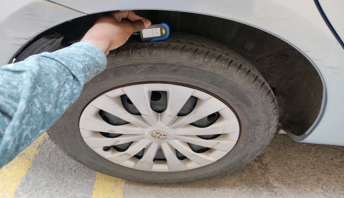 2011 Toyota Etios G, Petrol, Manual, 96,640 km, tyre