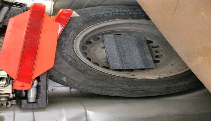 2014 Honda Amaze 1.2L I-VTEC EX, Petrol, Manual, 65,310 km, tyre