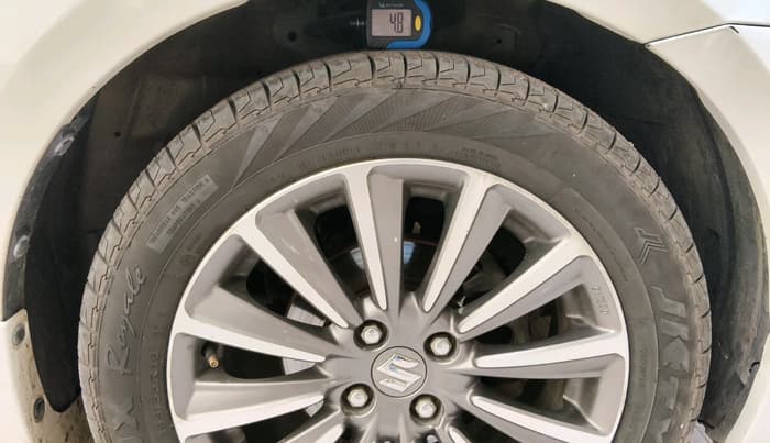 2021 Maruti Ciaz ALPHA  AT 1.5 SHVS PETROL, Petrol, Automatic, 1,14,305 km, tyre