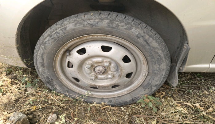 2007 Hyundai Santro Xing GLS, Petrol, Manual, 45,550 km, tyre