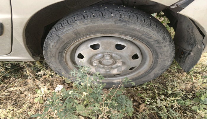 2007 Hyundai Santro Xing GLS, Petrol, Manual, 45,550 km, tyre