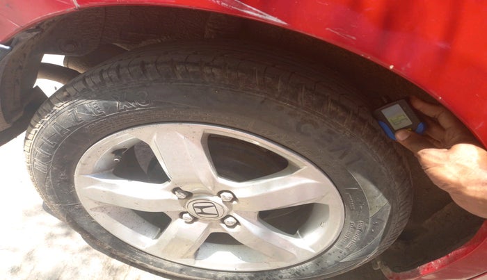 2011 Honda Jazz 1.2 L I-VTEC SELECT, Petrol, Manual, 1,21,851 km, tyre