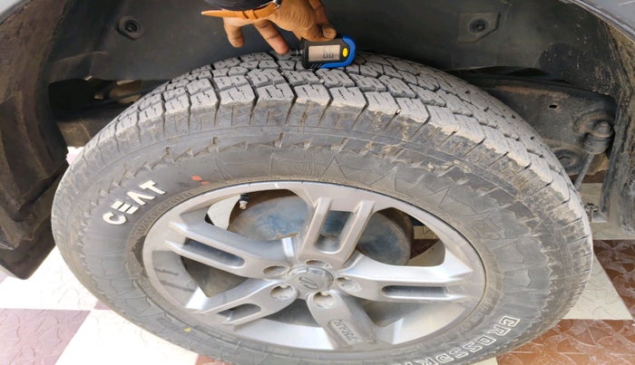 2021 Mahindra Thar LX HARD TOP 4WD MT, Diesel, Manual, 65,748 km, tyre