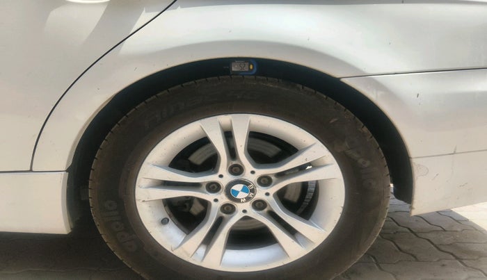 2012 BMW 3 Series 320d, Diesel, Automatic, 1,53,144 km, tyre