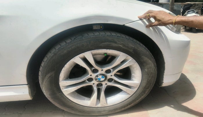 2012 BMW 3 Series 320d, Diesel, Automatic, 1,53,144 km, tyre