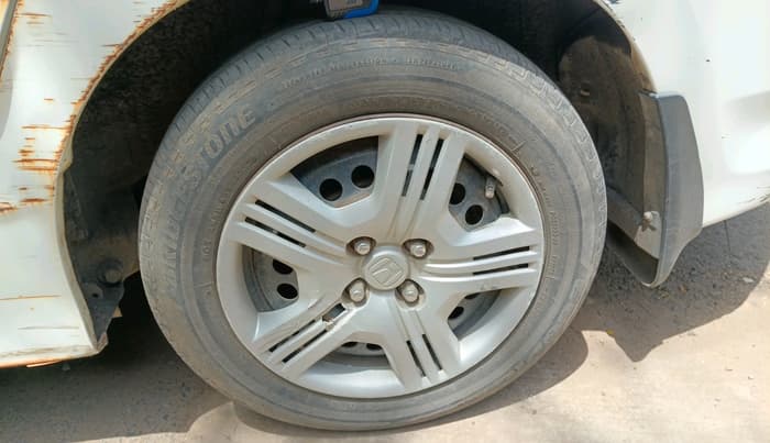 2010 Honda City 1.5L I-VTEC S MT, Petrol, Manual, 1,64,425 km, tyre
