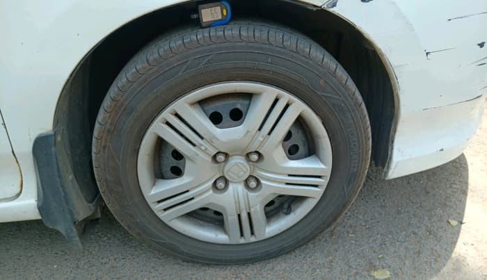 2010 Honda City 1.5L I-VTEC S MT, Petrol, Manual, 1,64,425 km, tyre