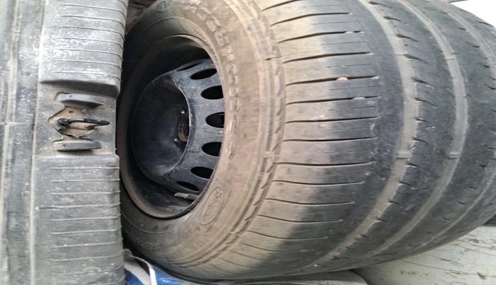 2019 Hyundai Elite i20 SPORTZ PLUS 1.2, CNG, Manual, 2,16,767 km, tyre