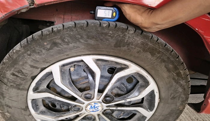 2008 Maruti A Star VXI, CNG, Manual, 1,79,156 km, tyre