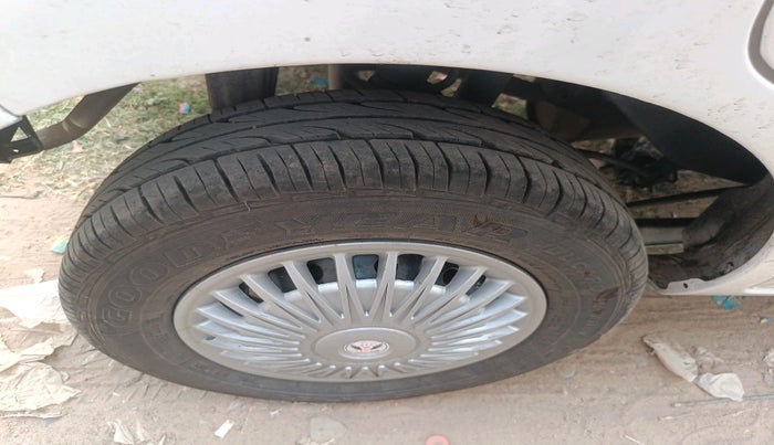 2014 Maruti Alto 800 LXI, Petrol, Manual, 57,736 km, tyre