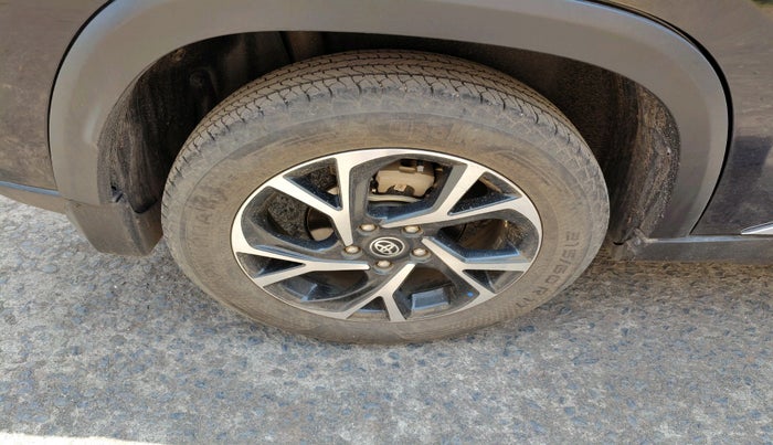 2023 Toyota URBAN CRUISER HYRYDER G HYBRID, Hybrid, Automatic, 45,532 km, tyre