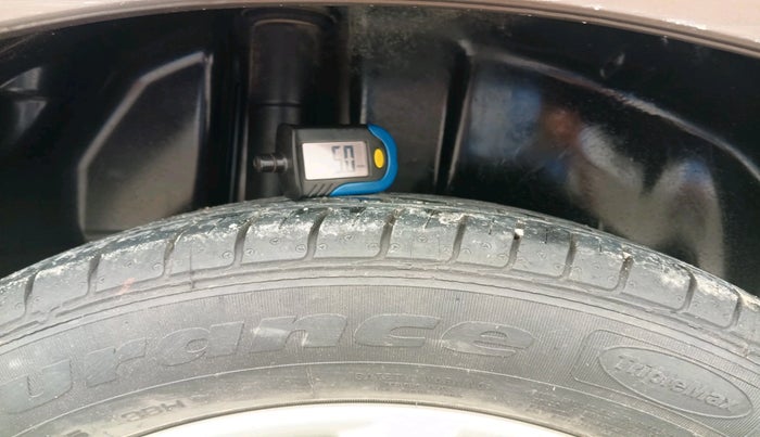 2022 Maruti Ciaz ZETA 1.5 SHVS MT PETROL, Petrol, Manual, 15,521 km, tyre