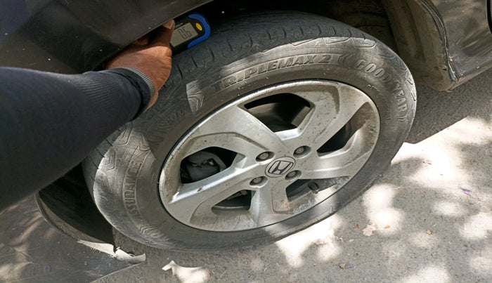 2016 Honda City 1.5L I-DTEC VX, Diesel, Manual, 1,35,827 km, tyre