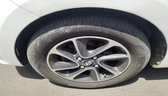 2019 Hyundai Grand i10 SPORTZ AT 1.2 KAPPA VTVT, Petrol, Automatic, 41,371 km, tyre