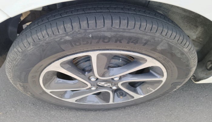 2019 Hyundai Grand i10 SPORTZ AT 1.2 KAPPA VTVT, Petrol, Automatic, 41,371 km, tyre