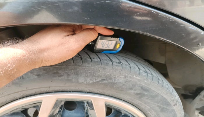 2017 Honda Amaze 1.2L I-VTEC S OPT, Petrol, Manual, 83,348 km, tyre