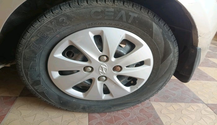 2011 Hyundai i10 MAGNA 1.2, Petrol, Manual, 82,109 km, tyre