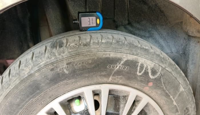 2019 Maruti Swift LXI, Petrol, Manual, 45,278 km, tyre