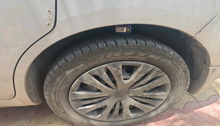 2014 Maruti Ertiga VDI, Diesel, Manual, 3,14,831 km, tyre