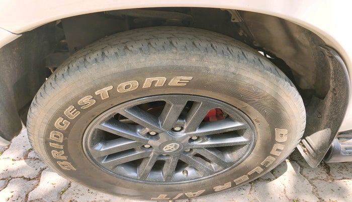 2016 Toyota Fortuner 3.0 4X2 MT, Diesel, Manual, 1,44,881 km, tyre