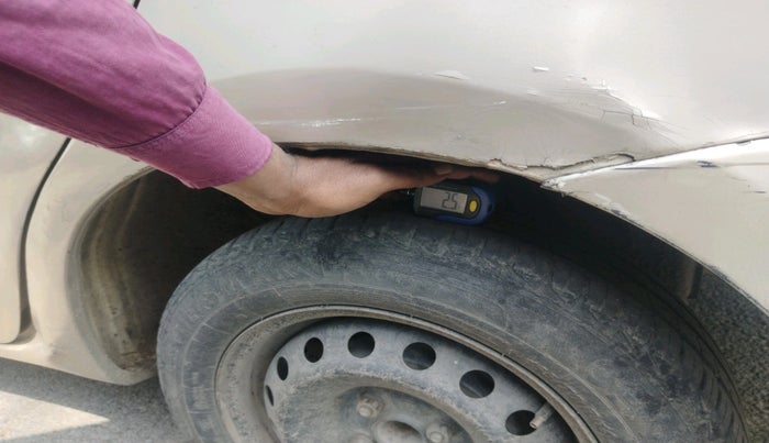 2011 Toyota Etios G, CNG, Manual, 2,25,833 km, tyre