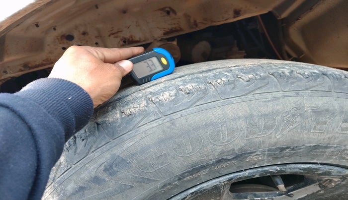 2014 Tata Safari 4X2 LX DICOR, Diesel, Manual, 1,30,629 km, tyre