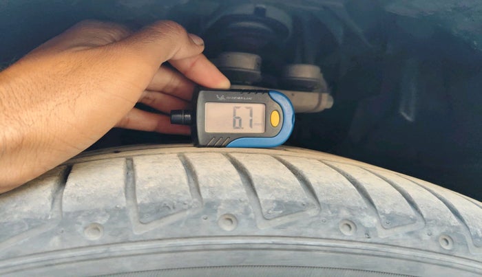 2024 Audi A4 40 TFSI Technology, Petrol, Automatic, 16,692 km, tyre