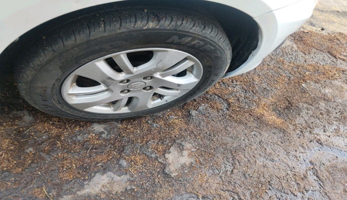 2012 Maruti Swift Dzire ZDI, Diesel, Manual, 1,51,369 km, tyre