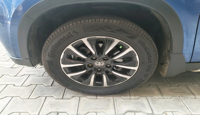 2022 Toyota URBAN CRUISER PREMIUM GRADE AT, Petrol, Automatic, 49,698 km, tyre