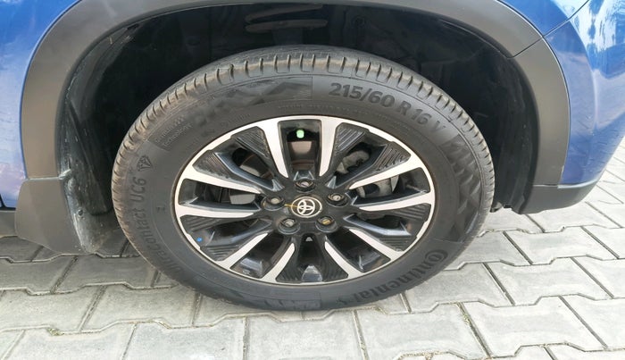 2022 Toyota URBAN CRUISER PREMIUM GRADE AT, Petrol, Automatic, 49,698 km, tyre