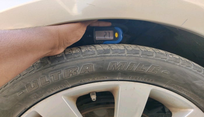 2011 Hyundai Verna FLUIDIC 1.6 VTVT SX, Petrol, Manual, 1,40,009 km, tyre