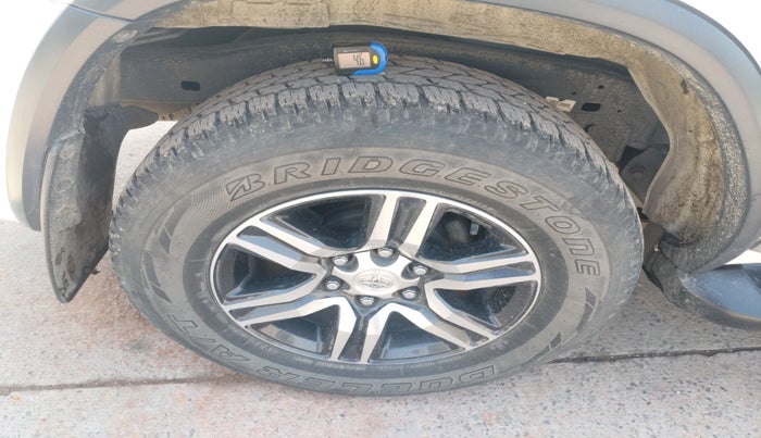 2023 Toyota Fortuner 4X2 AT 2.8 DIESEL, Diesel, Automatic, 37,544 km, tyre