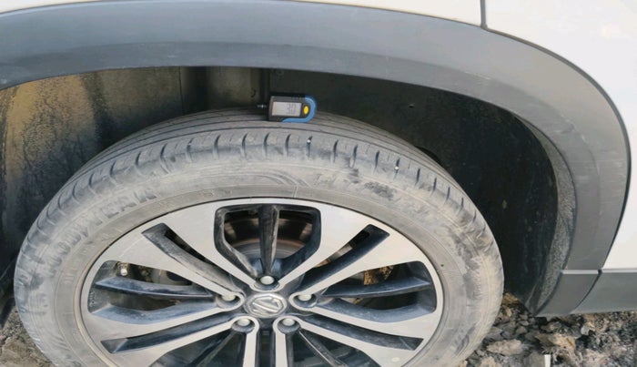 2021 MG HECTOR PLUS SHARP 1.5 PETROL TURBO DCT 6-STR, Petrol, Automatic, 37,945 km, tyre