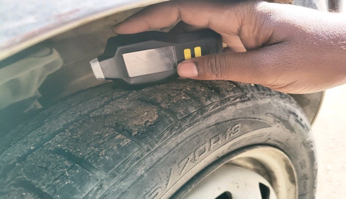 2005 Hyundai Santro Xing XO, Petrol, Manual, 85,983 km, tyre