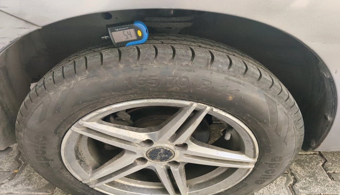 2014 Maruti Wagon R 1.0 VXI, Petrol, Manual, 1,37,931 km, tyre