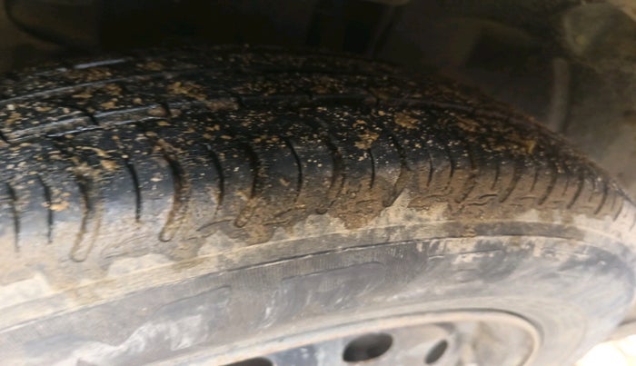 2017 Tata Tiago XT PETROL, Petrol, Manual, 26,250 km, tyre