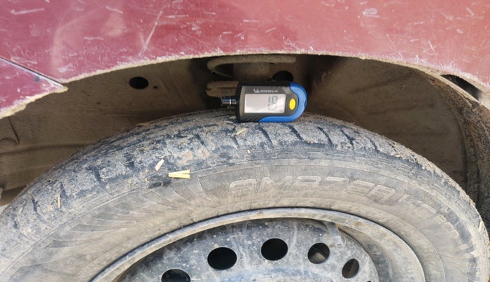 2012 Maruti Wagon R 1.0 VXI, Petrol, Manual, 1,42,812 km, tyre