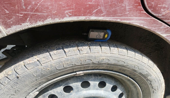 2012 Maruti Wagon R 1.0 VXI, Petrol, Manual, 1,42,812 km, tyre