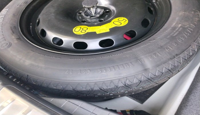 2020 Jaguar F- PACE 2.0 PRESTIGE PETROL, Petrol, Automatic, 32,174 km, tyre