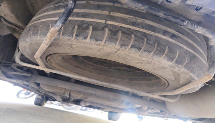 2014 Maruti Ertiga VXI CNG, CNG, Manual, 1,15,870 km, tyre