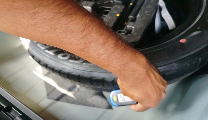 2023 Skoda SLAVIA STYLE 1.0L TSI AT, Petrol, Automatic, 6,045 km, tyre